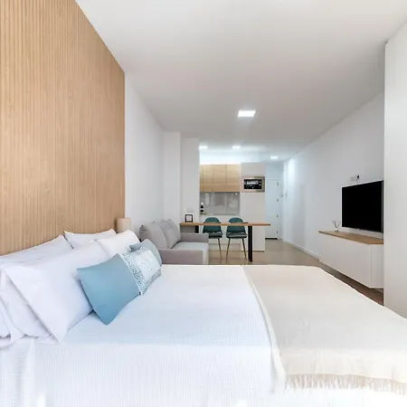 Home2book Modern In Palmas