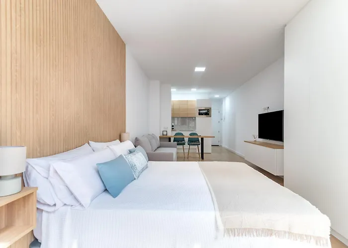 Home2book Modern In Palmas